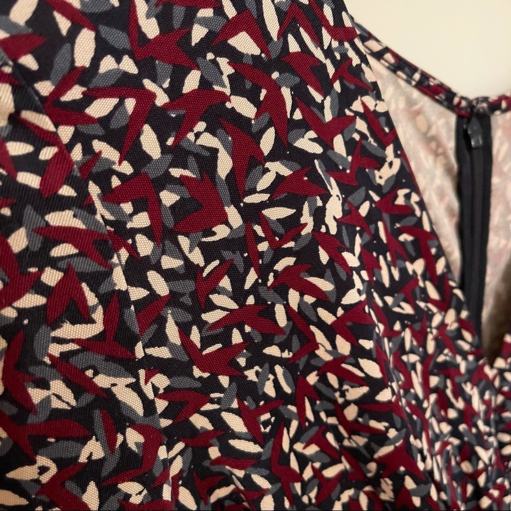 Tory Burch 100% Silk Long Sleeve Interlocking Twist Dress in Confetti - Picture 5 of 9
